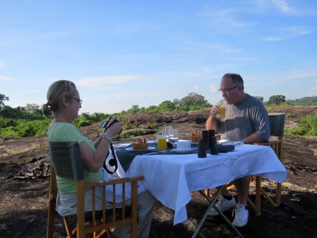 Mahoora Tented Safari Camp Udawalawe Luaran gambar